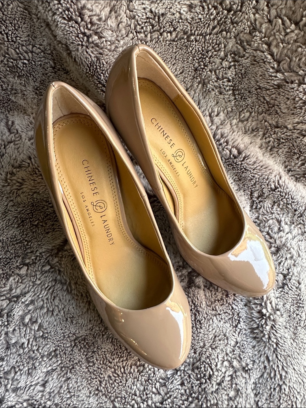 New without box Chinese Laundry Nude Patent Round-Toe Heels